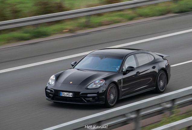 Porsche 971 Panamera Turbo Executive