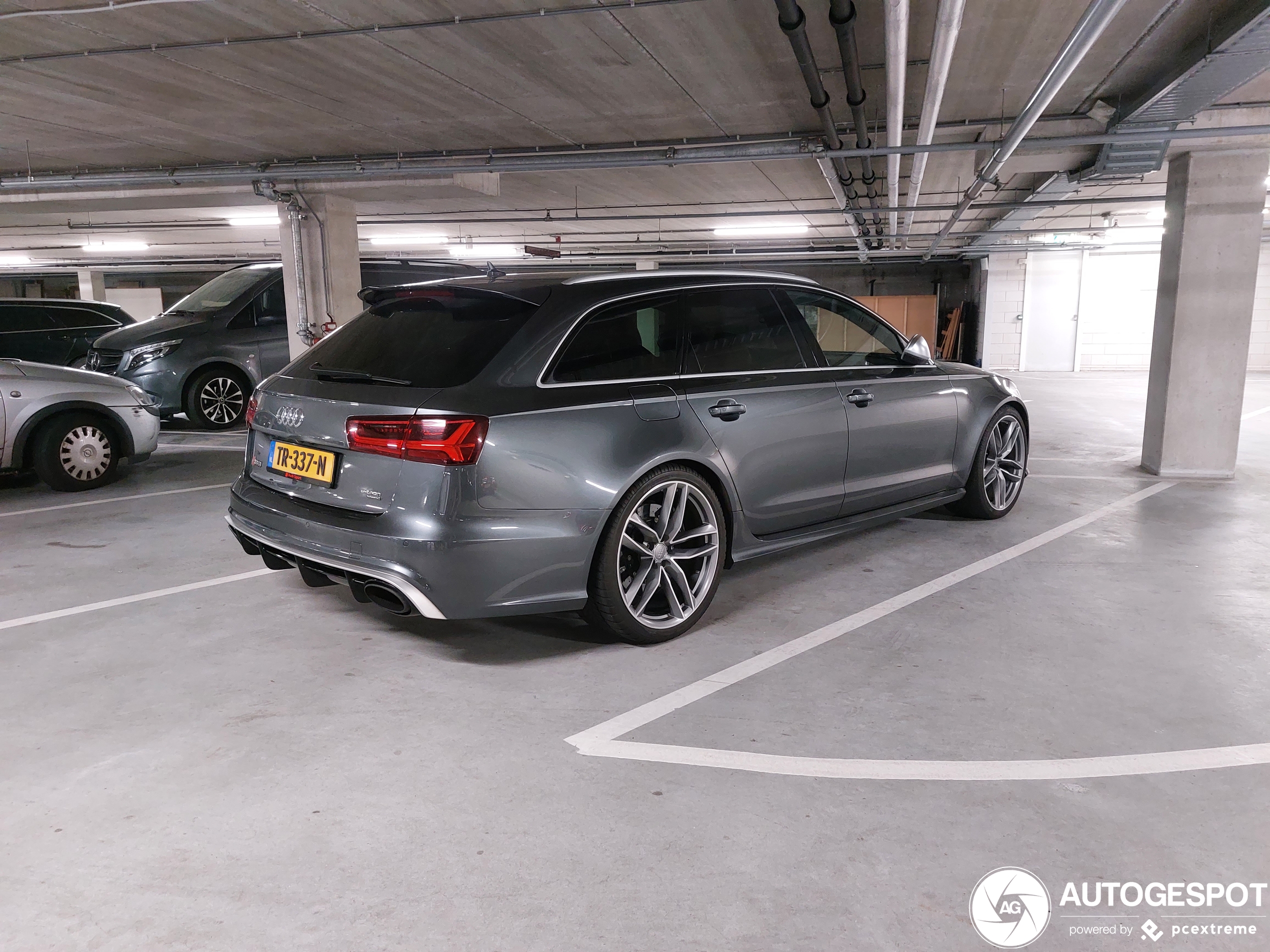 Audi RS6 Avant C7 2015