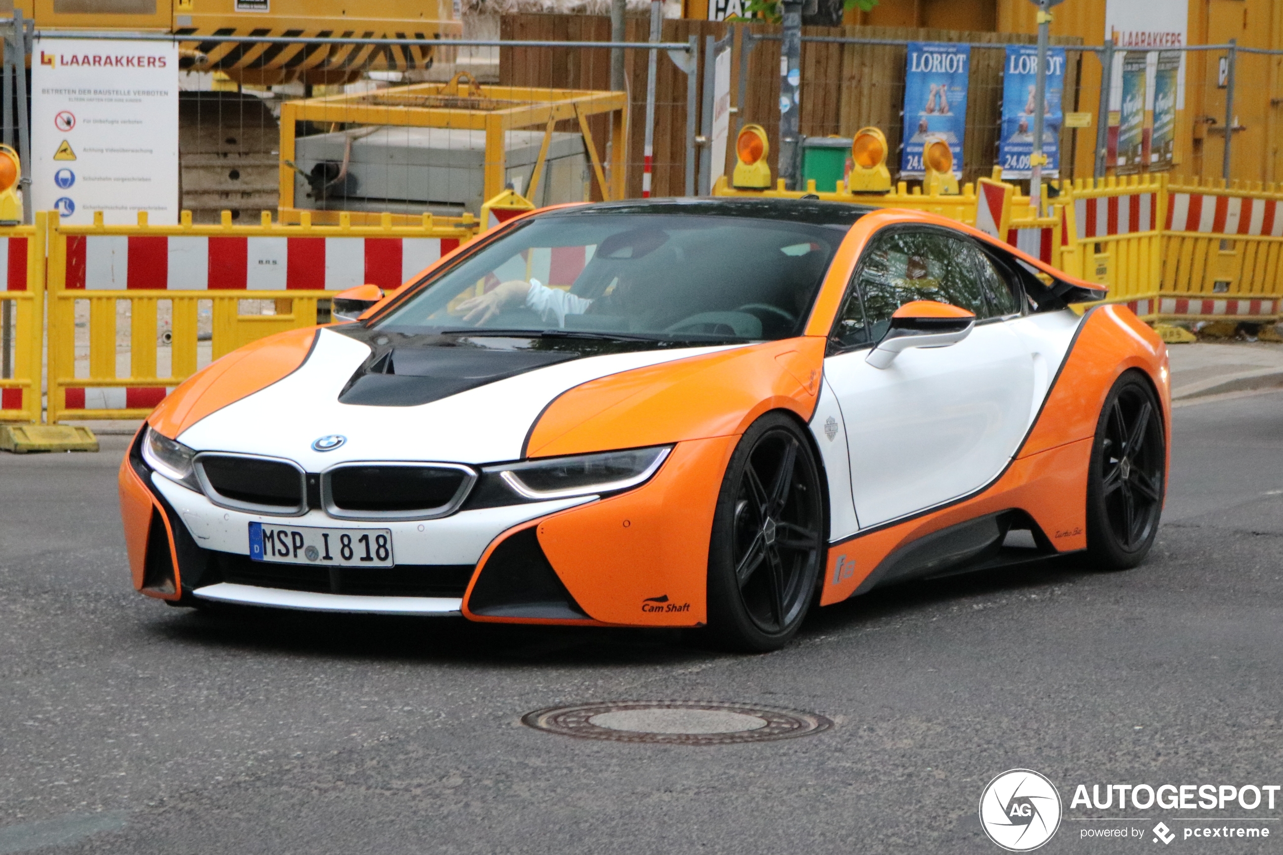 BMW i8