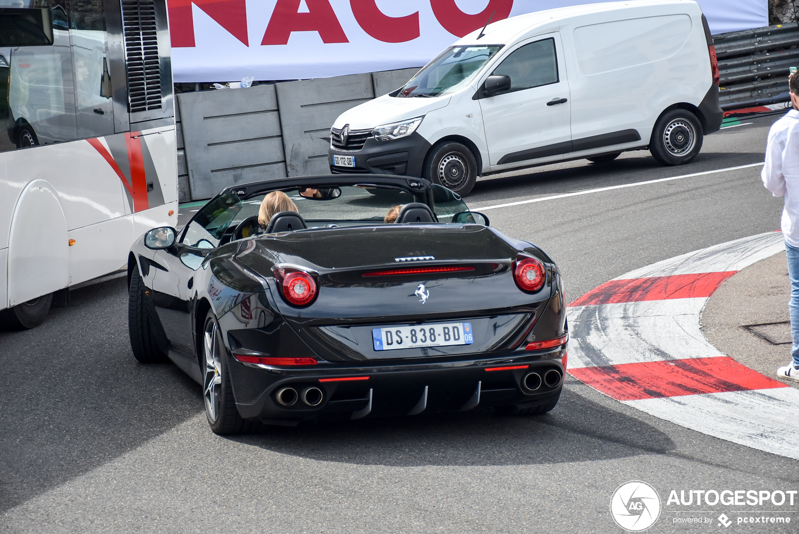 Ferrari California T