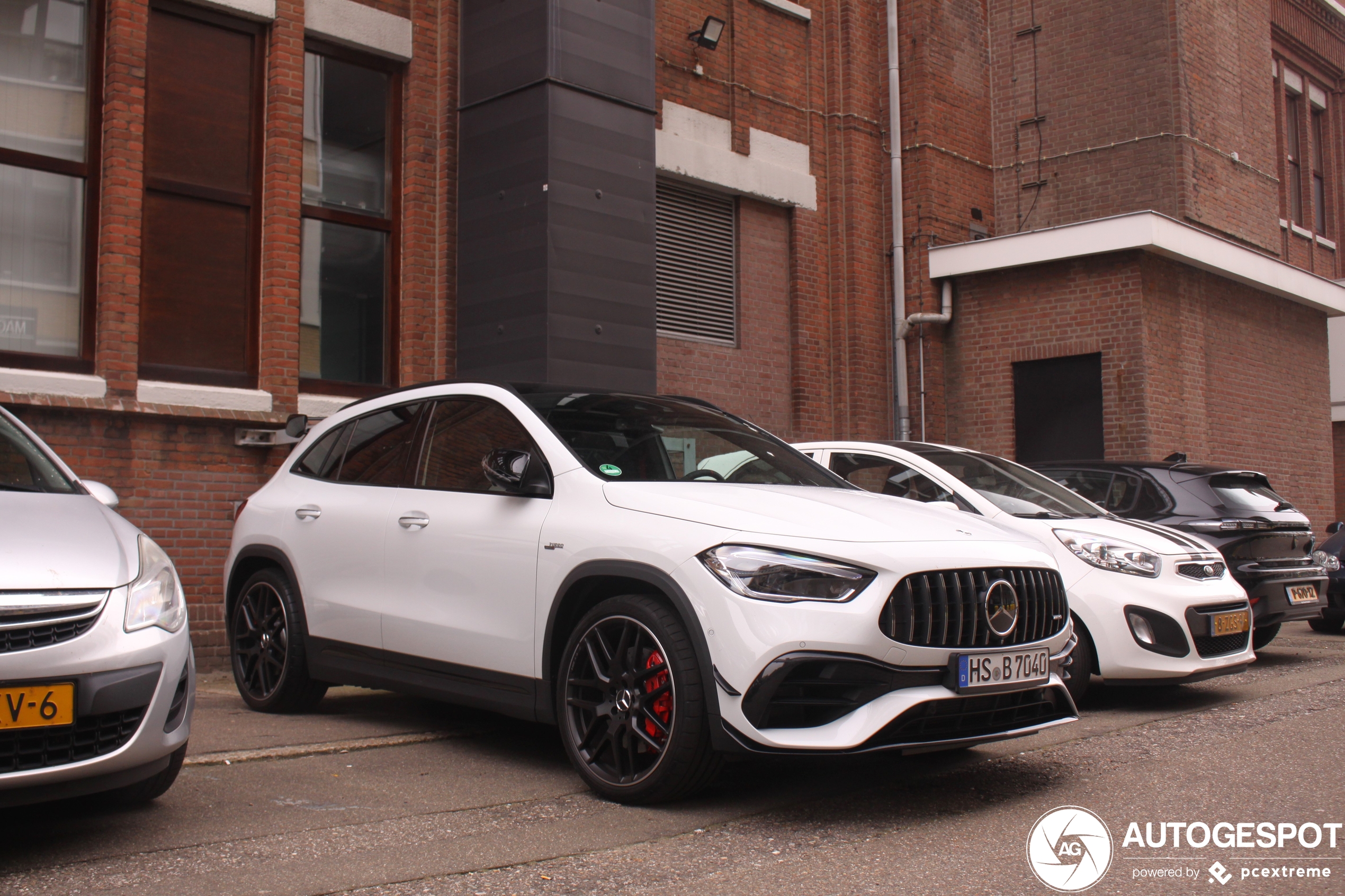 Mercedes-AMG GLA 45 S 4MATIC+ H247