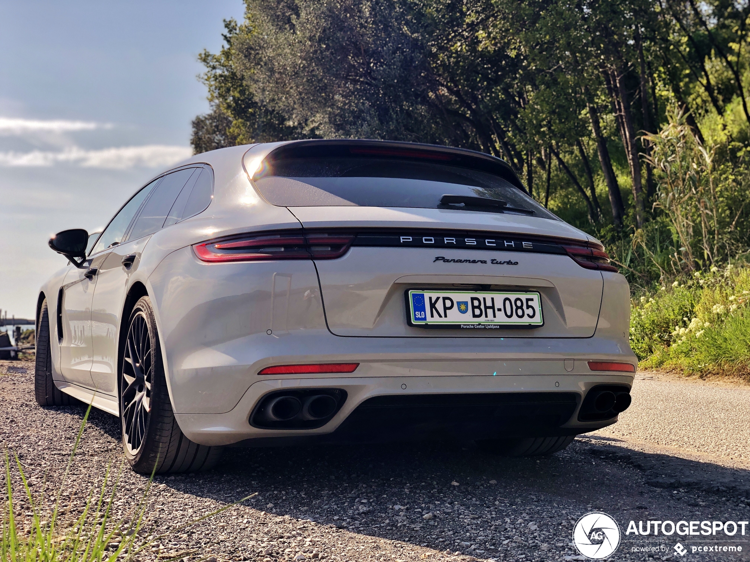 Porsche 971 Panamera Turbo Sport Turismo