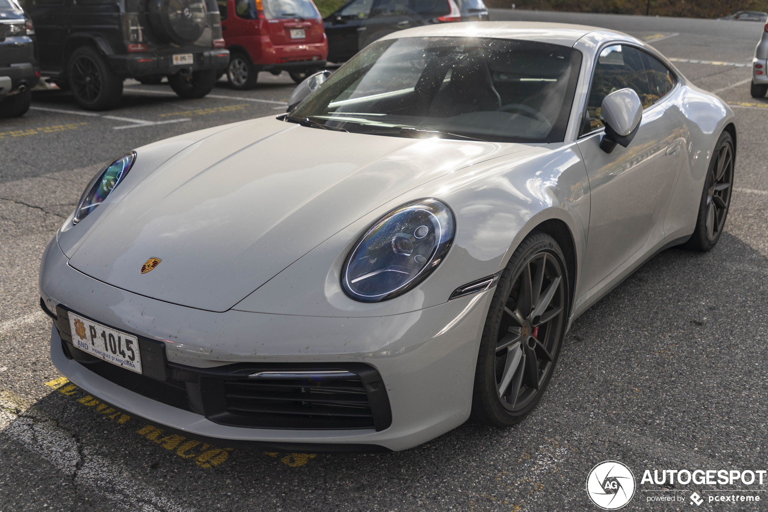 Porsche 992 Carrera 4S