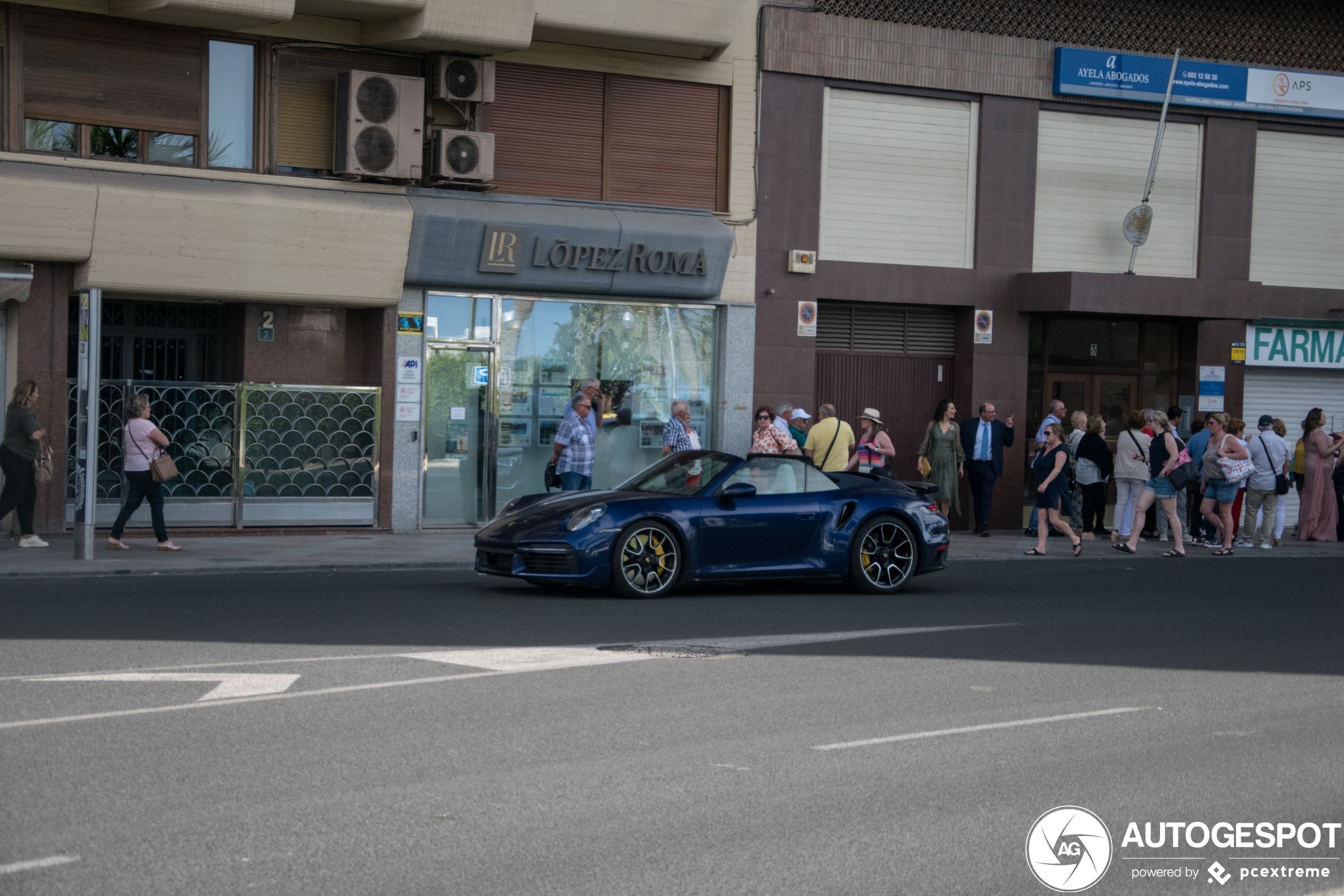 Porsche 992 Turbo S Cabriolet