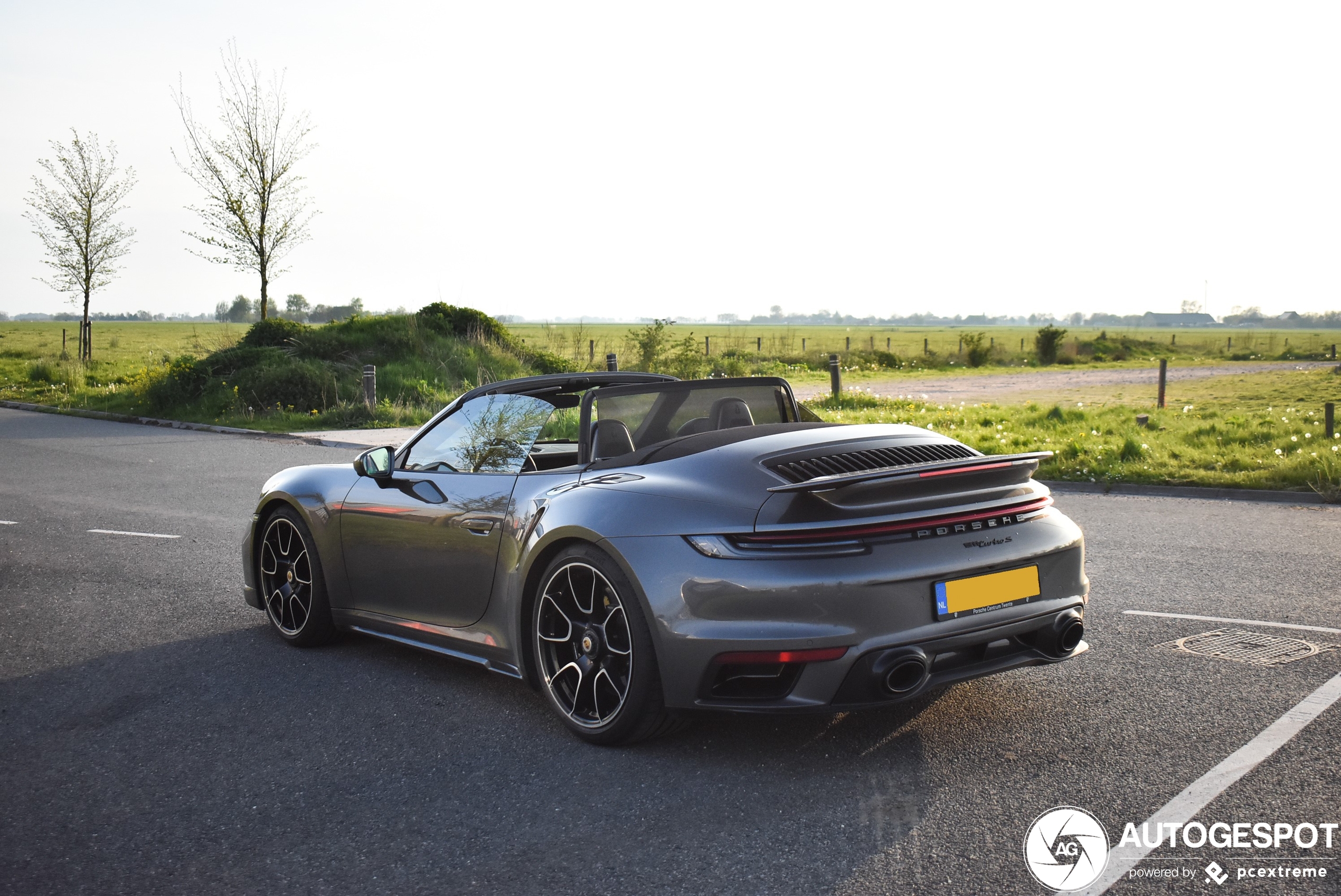 Porsche 992 Turbo S Cabriolet