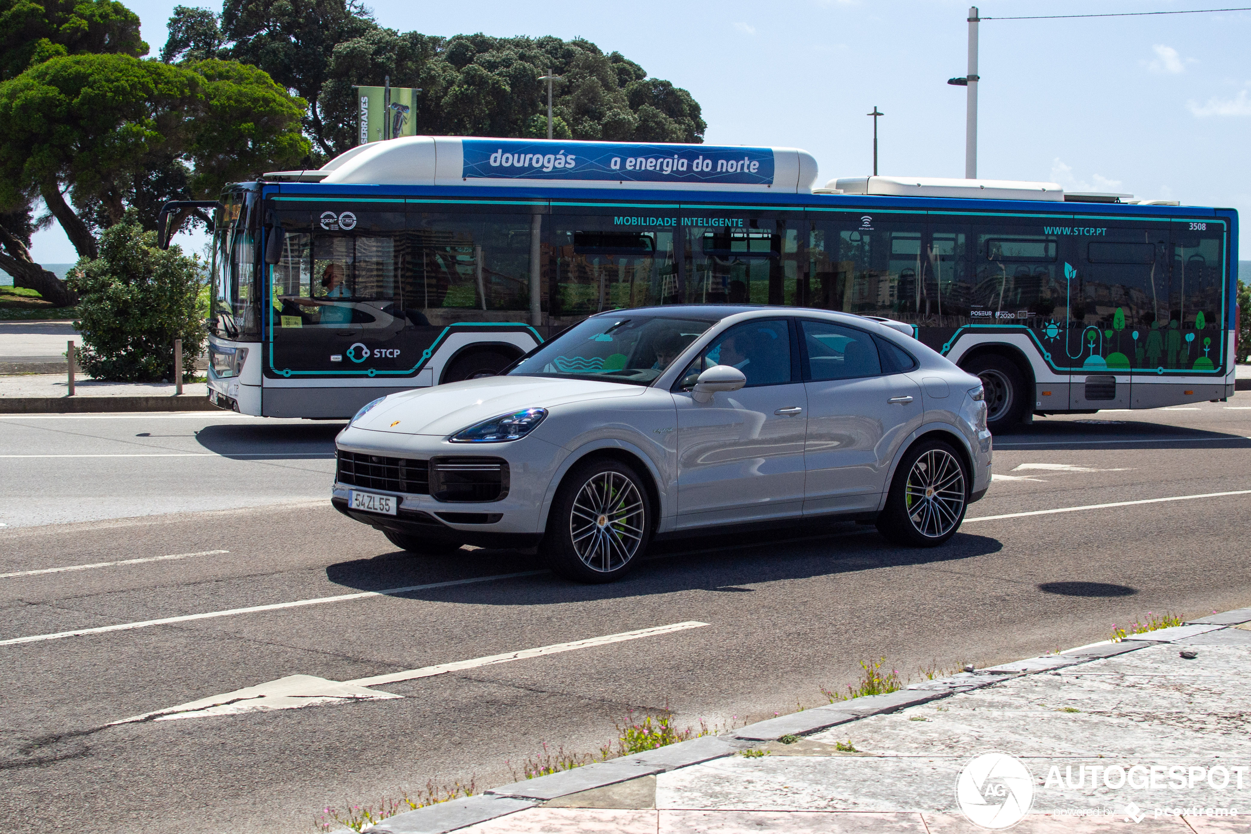 Porsche Cayenne Coupé Turbo S E-Hybrid