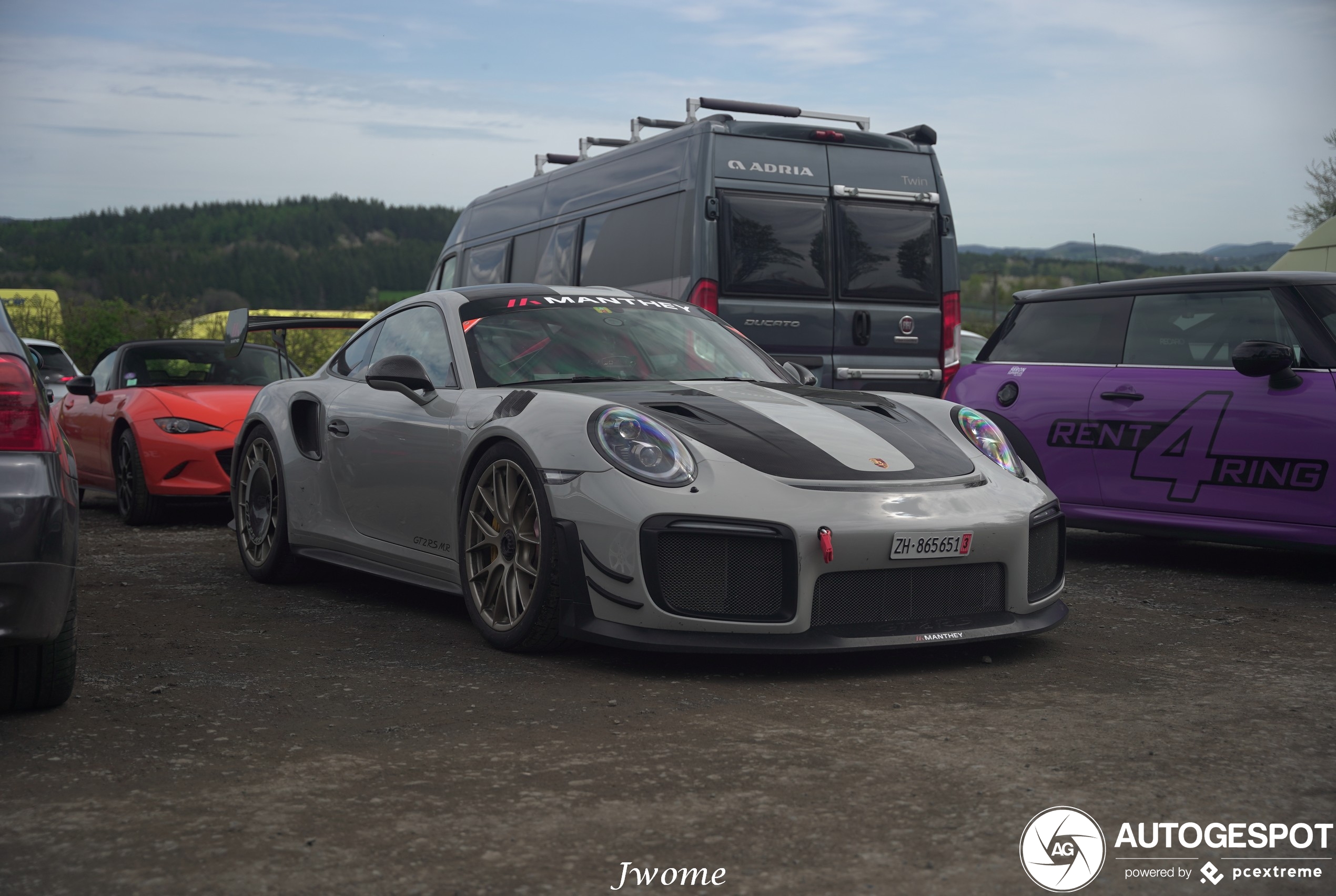 Porsche Manthey Racing 991 GT2 RS MR