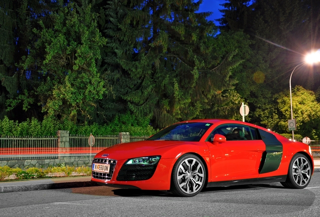 Audi R8 V10