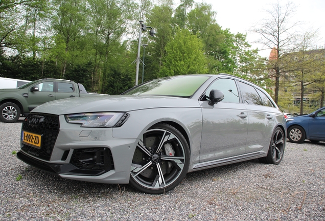 Audi RS4 Avant B9