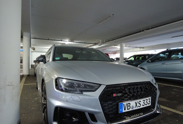 Audi RS4 Avant B9