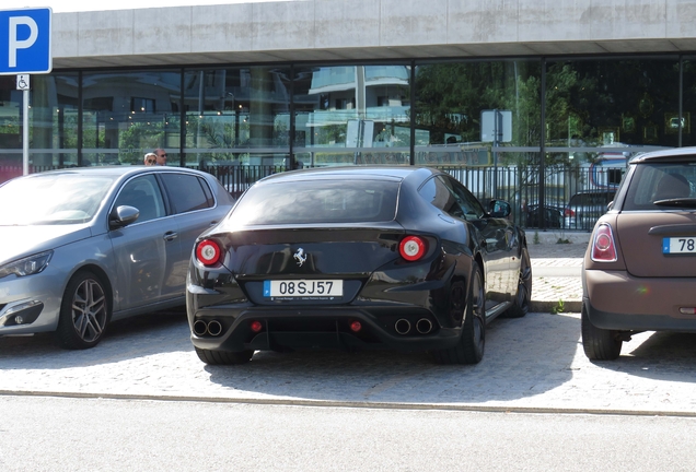 Ferrari FF