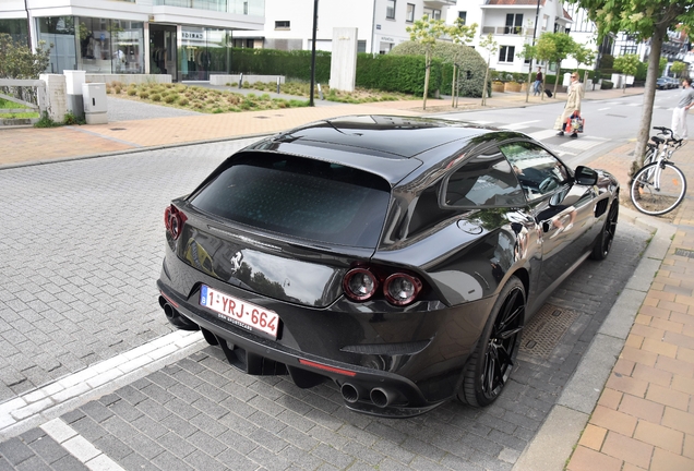 Ferrari GTC4Lusso T