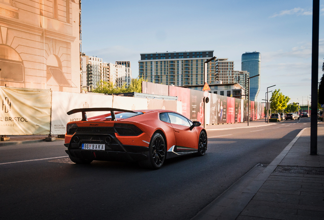 Lamborghini Huracán LP640-4 Performante