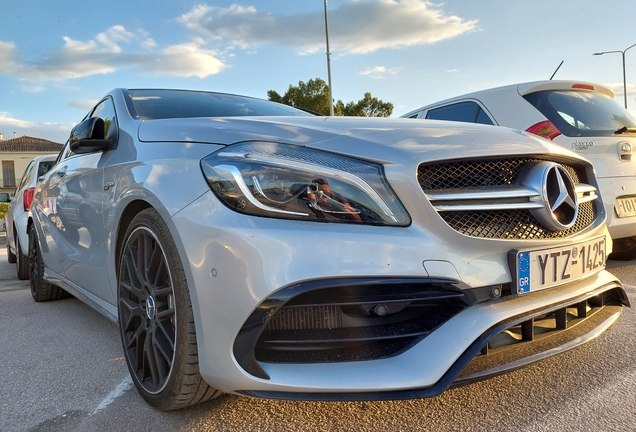 Mercedes-AMG A 45 W176 2015