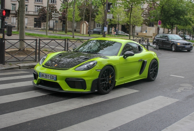 Porsche 718 Cayman GT4 RS Weissach Package