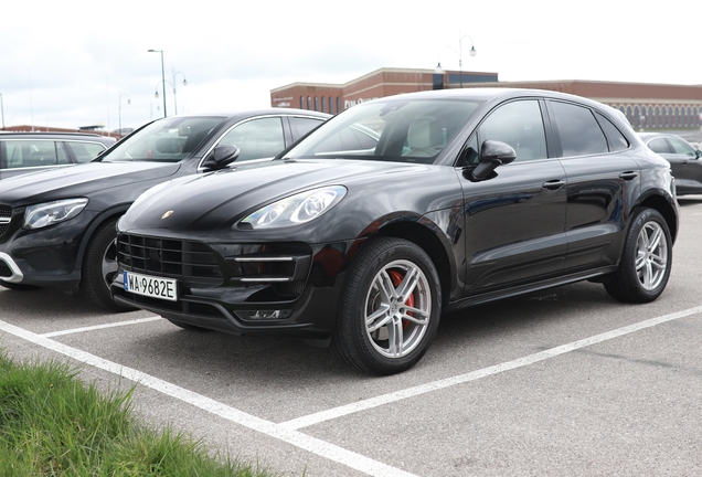 Porsche 95B Macan Turbo