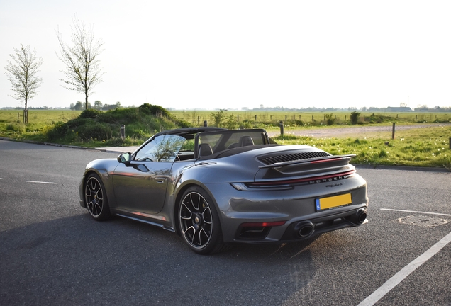 Porsche 992 Turbo S Cabriolet