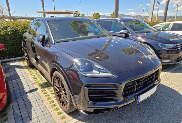 Porsche 9YA Cayenne GTS