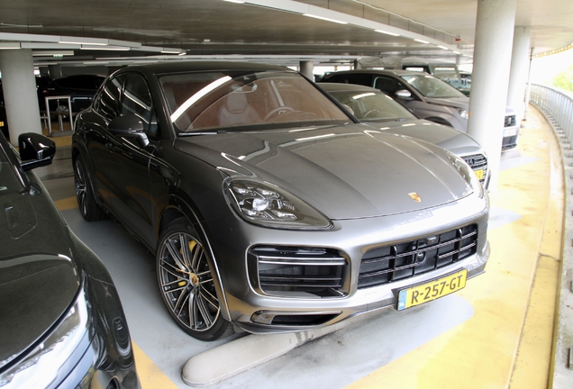 Porsche Cayenne Coupé Turbo S E-Hybrid