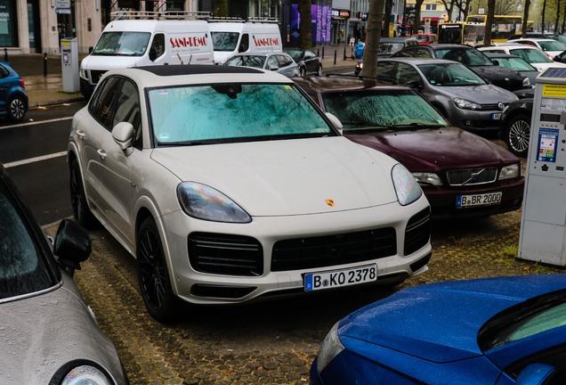 Porsche Cayenne Turbo S E-Hybrid