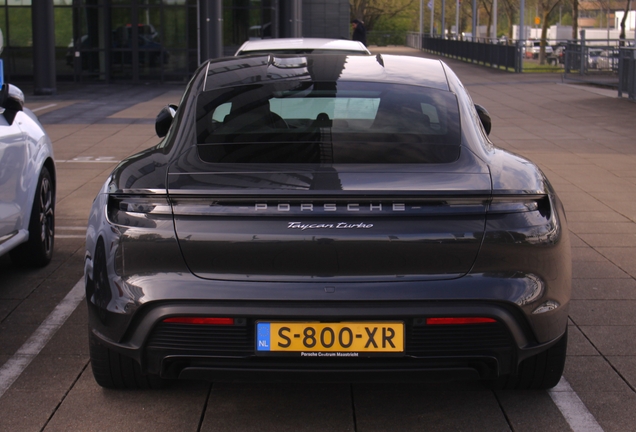 Porsche Taycan Turbo