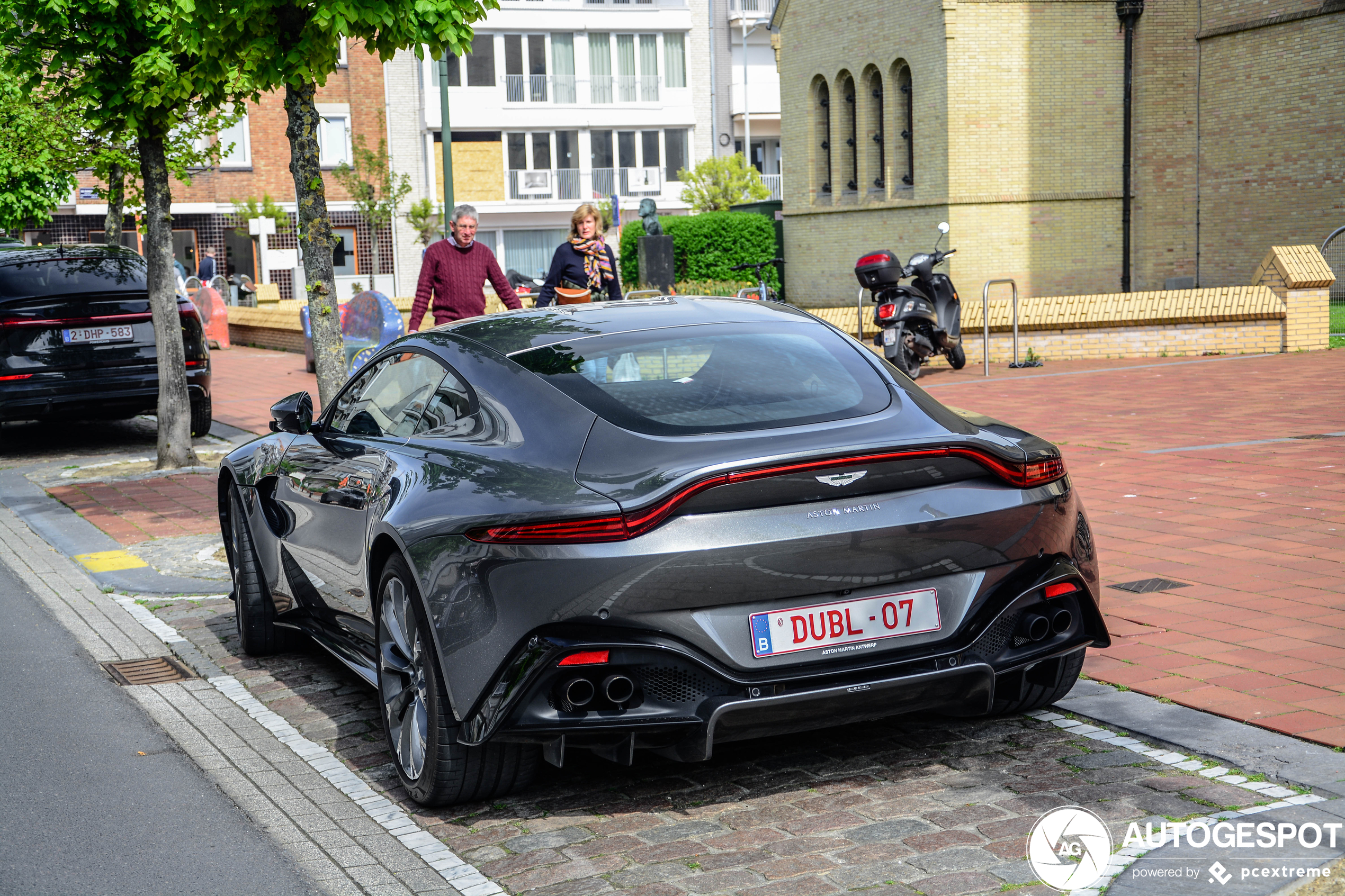 Aston Martin V8 Vantage 2018