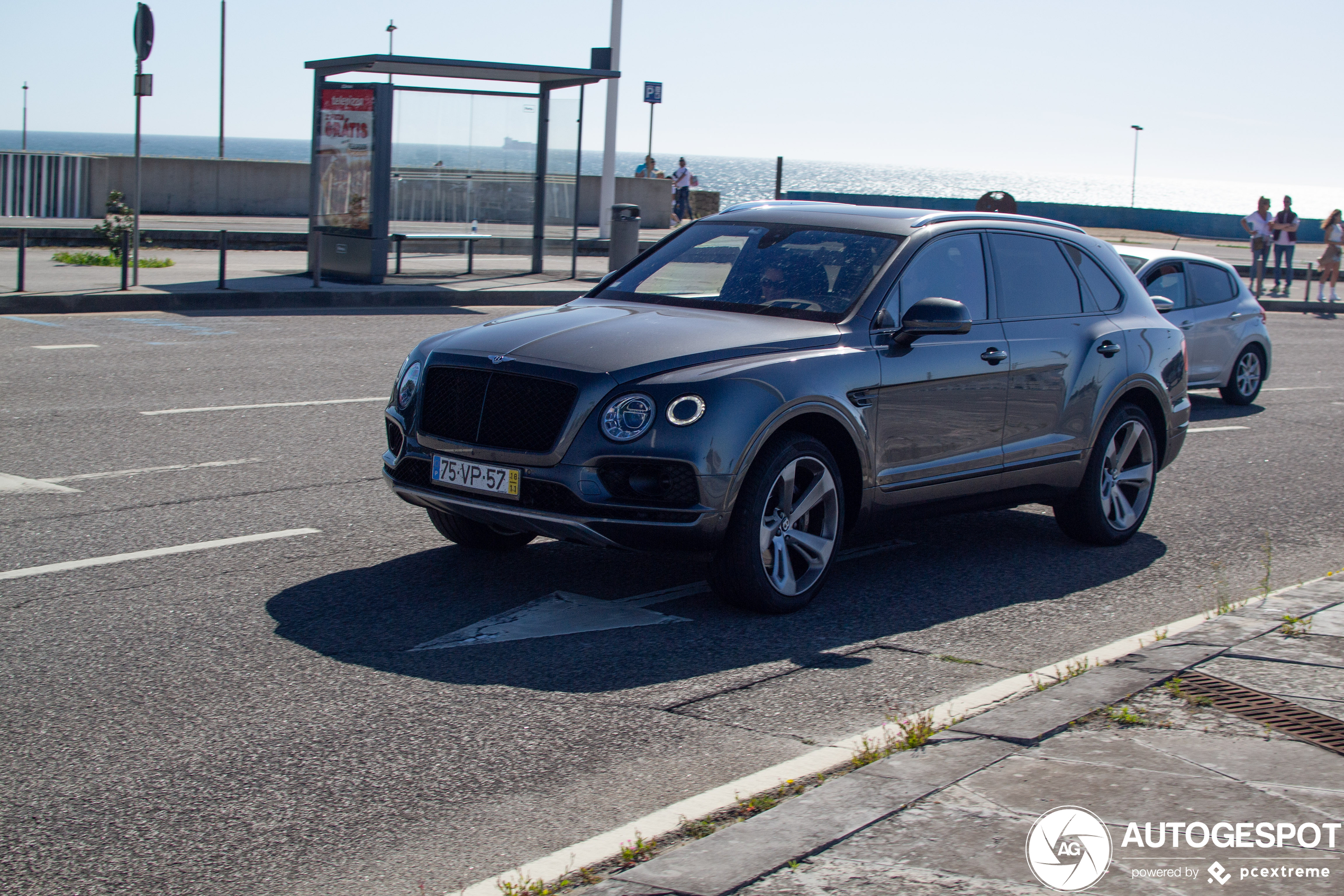 Bentley Bentayga V8