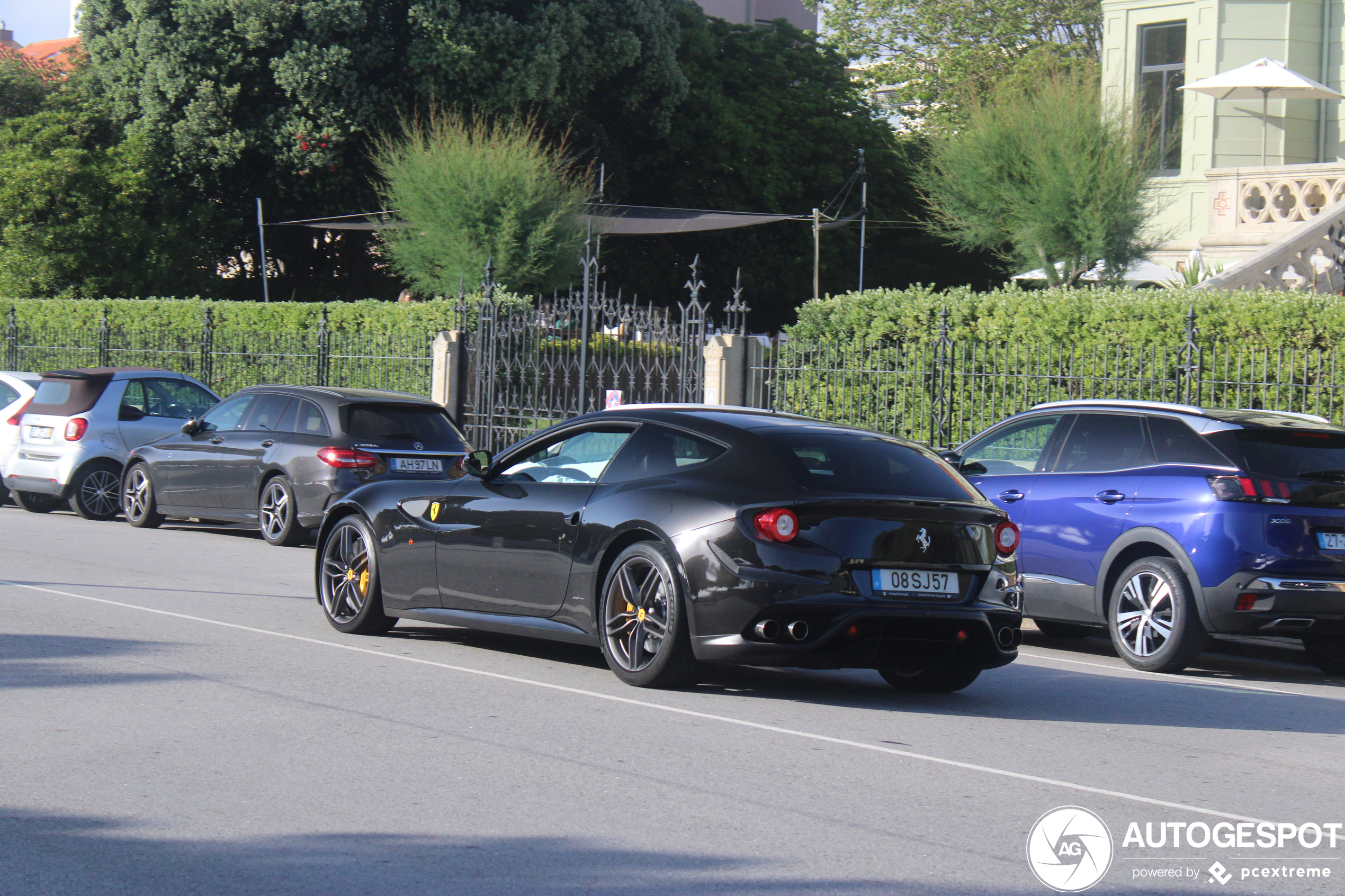 Ferrari FF