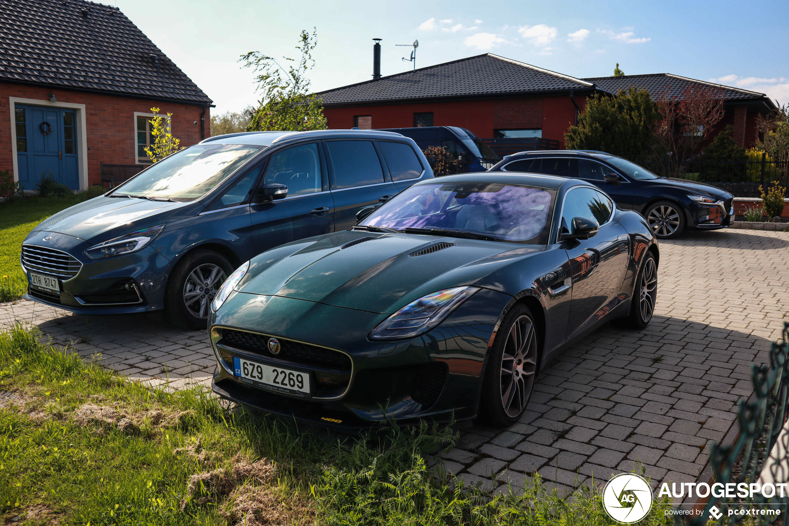 Jaguar F-TYPE 400 Sport Coupé