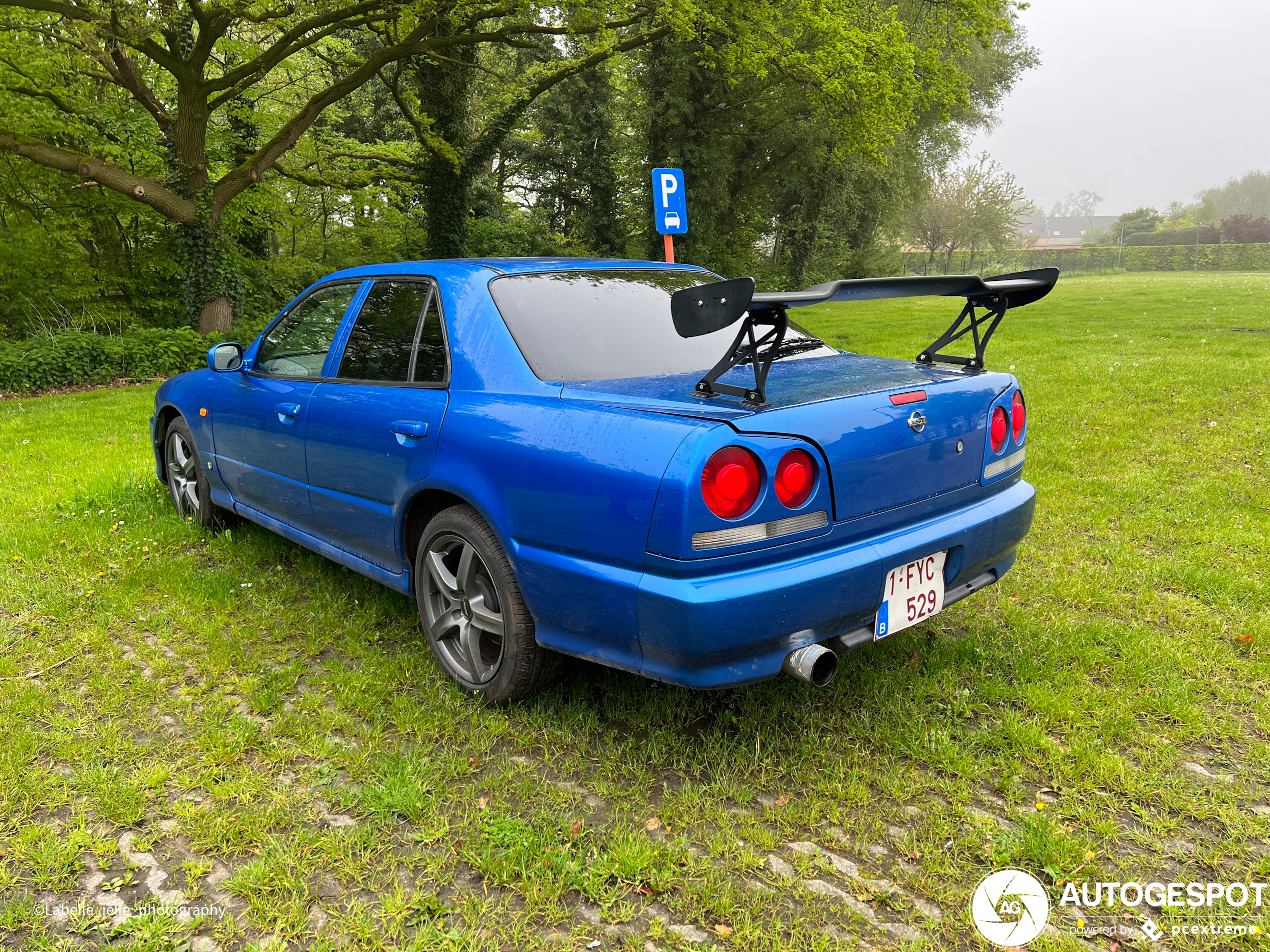 Nissan Skyline R34 Sedan