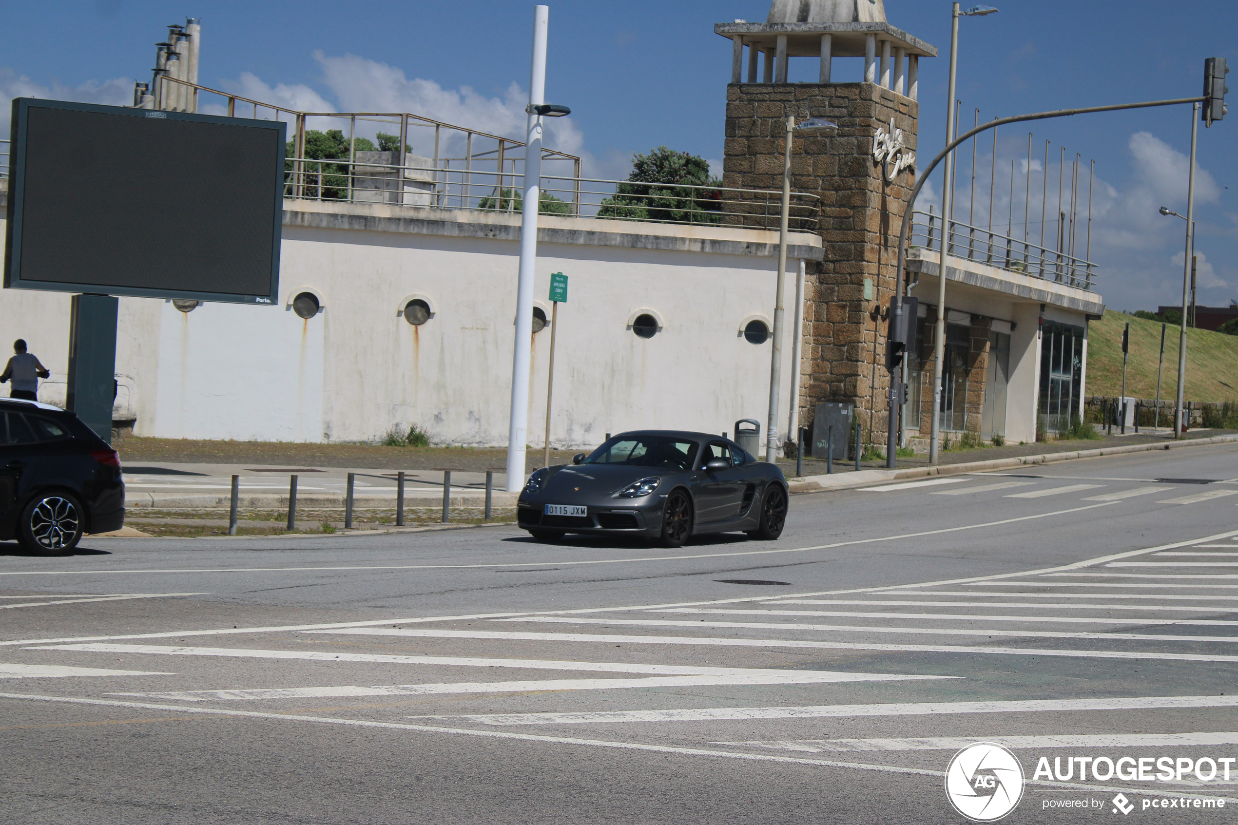 Porsche 718 Cayman S