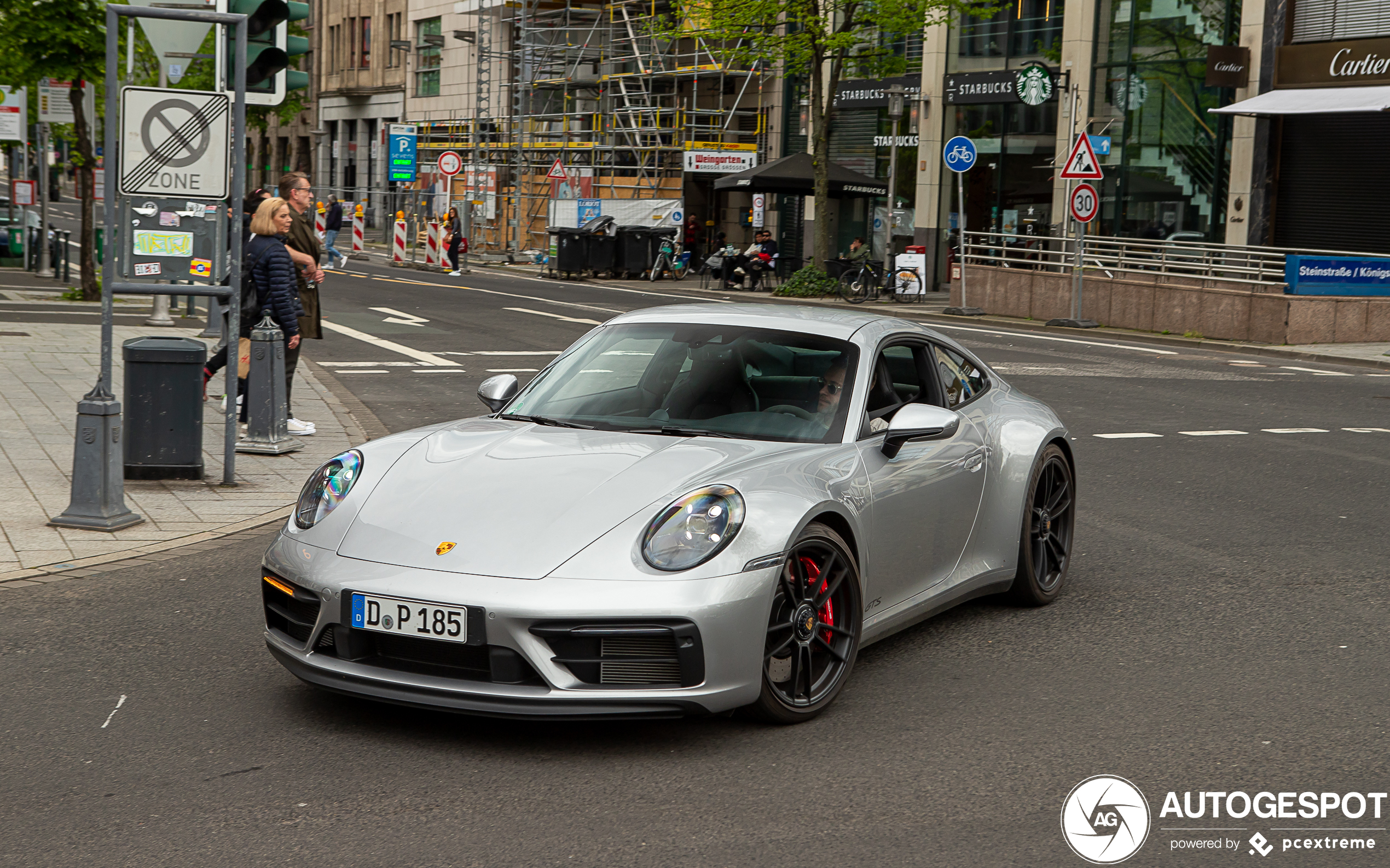 Porsche 992 Carrera GTS