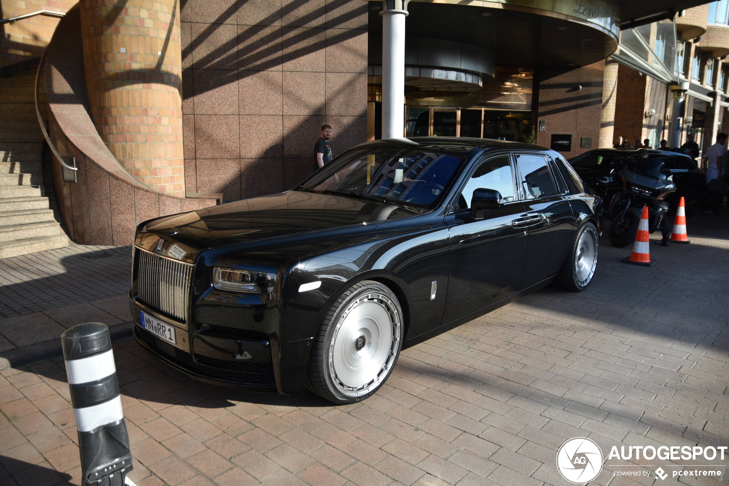Rolls-Royce Phantom heeft wel hele bijzondere velgen