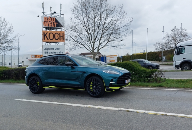 Aston Martin DBX707