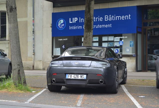 Aston Martin V8 Vantage S