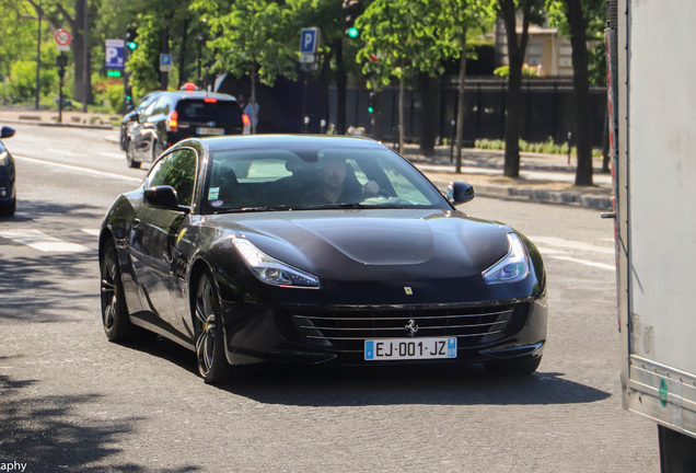 Ferrari GTC4Lusso