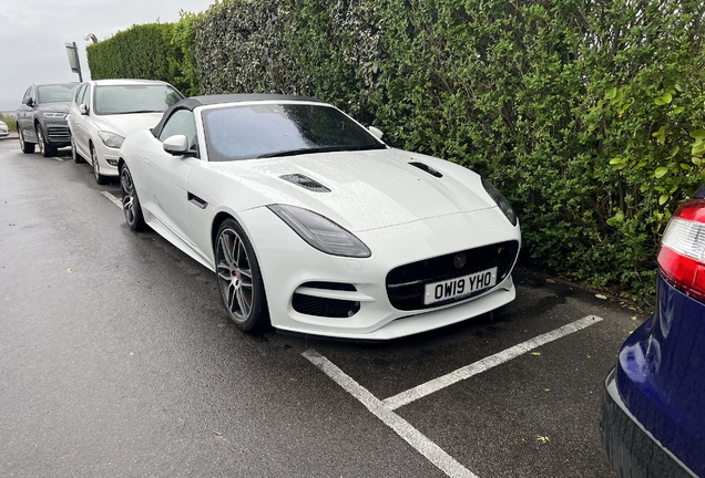 Jaguar F-TYPE R Convertible 2017