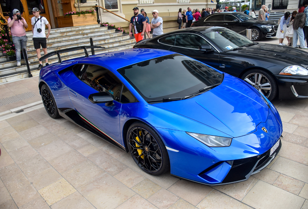 Lamborghini Huracán LP640-4 Performante