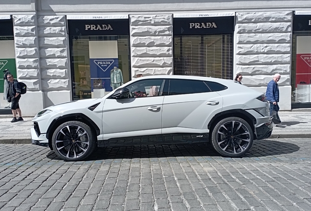 Lamborghini Urus S