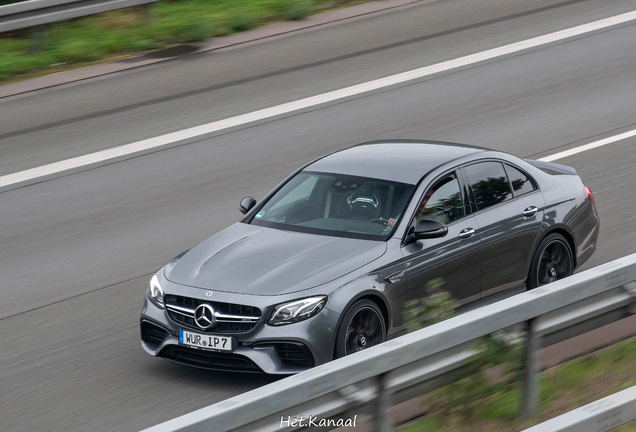 Mercedes-AMG E 63 S W213