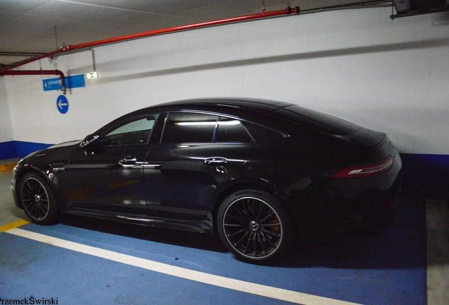 Mercedes-AMG GT 63 S X290