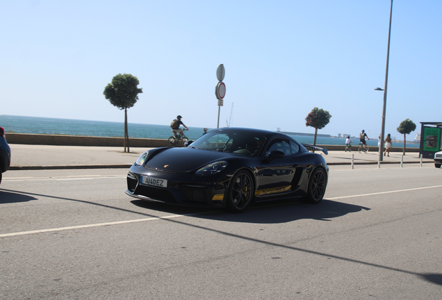 Porsche 718 Cayman GT4