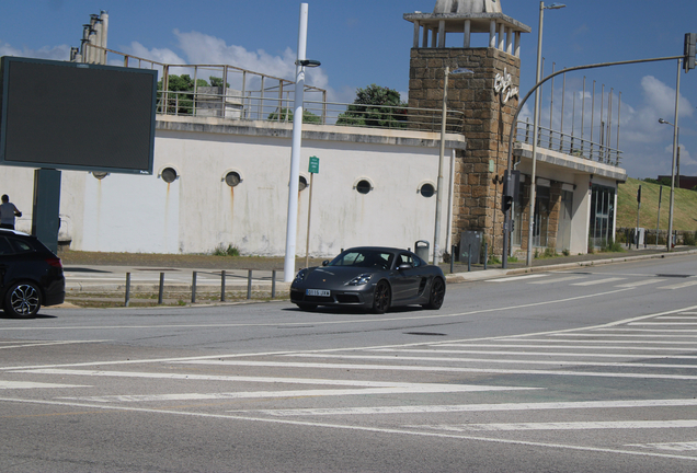 Porsche 718 Cayman S