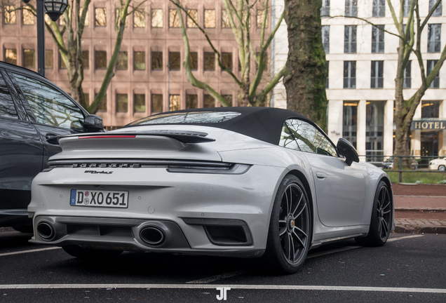 Porsche 992 Turbo S Cabriolet