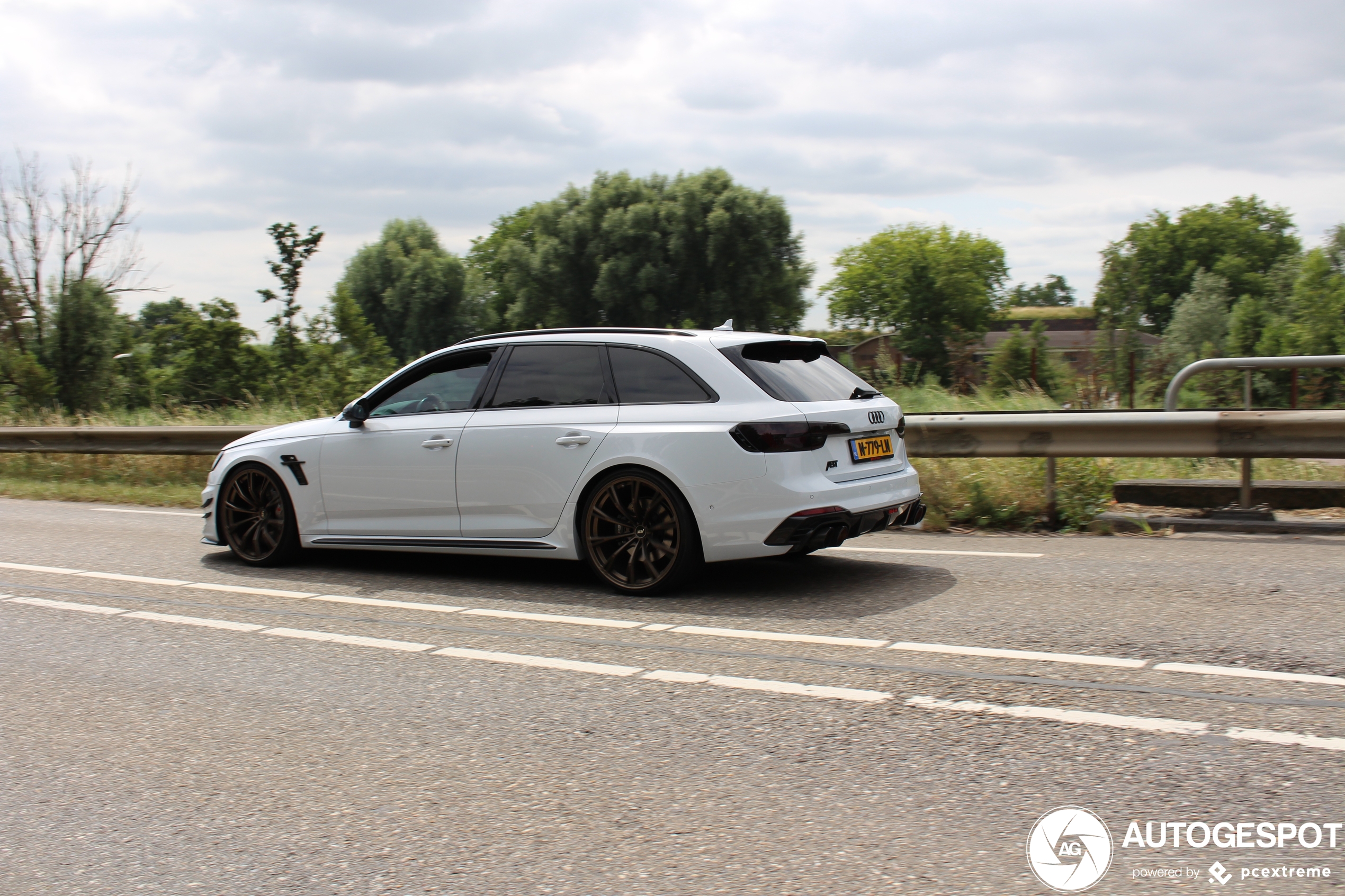 Audi ABT RS4-R Avant B9