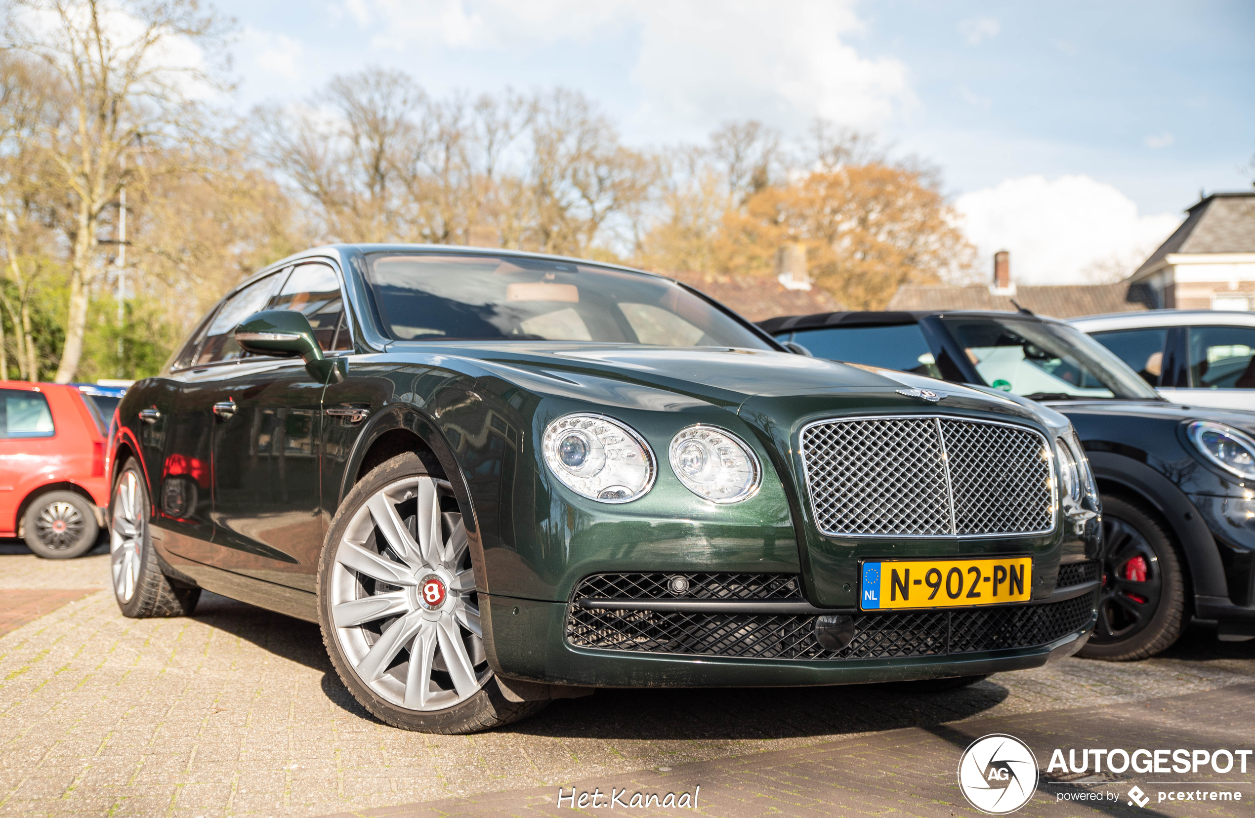 Bentley Flying Spur V8