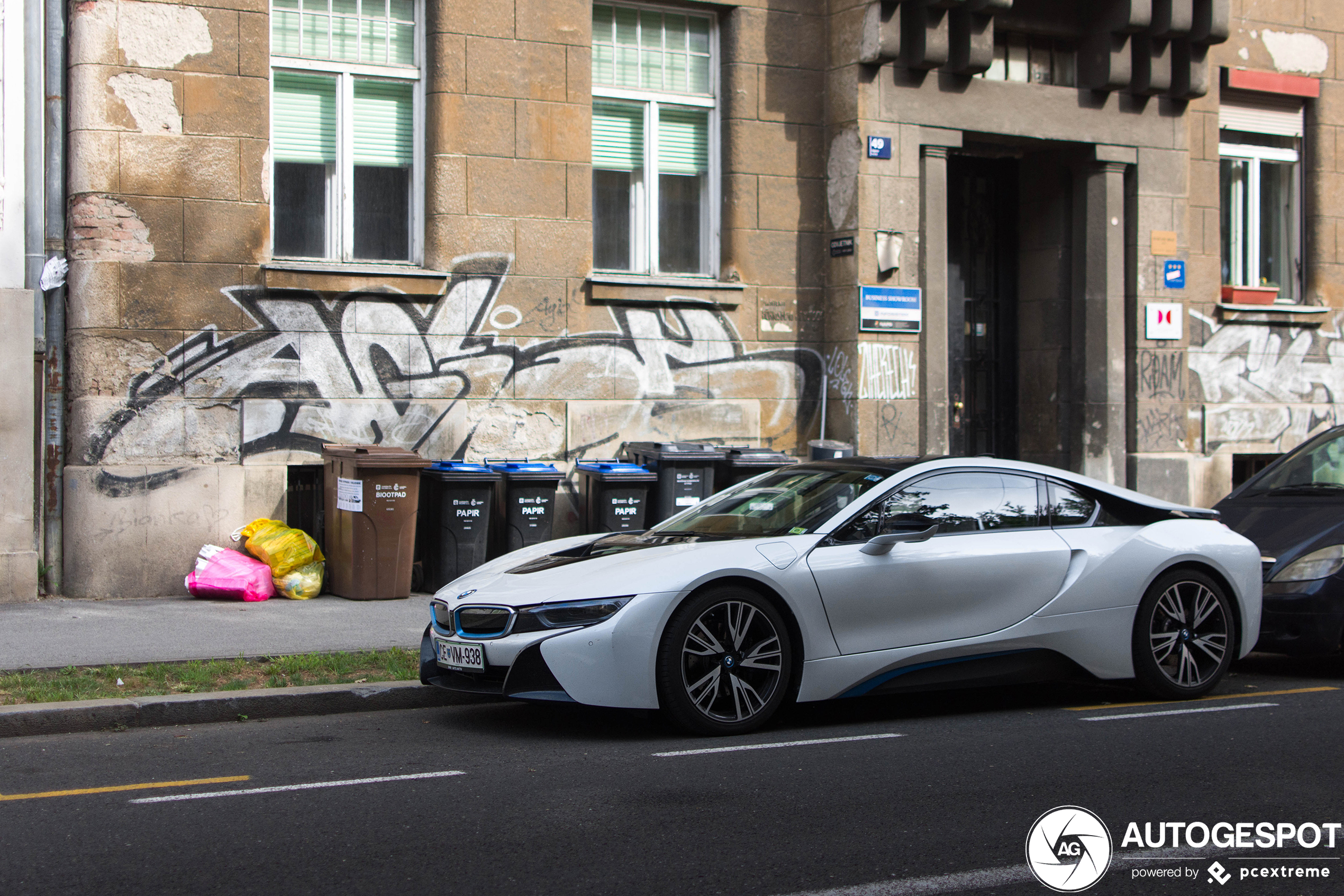 BMW i8