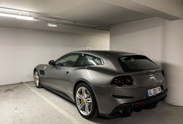 Ferrari GTC4Lusso