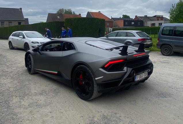 Lamborghini Huracán LP640-4 Performante