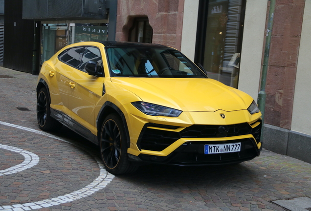 Lamborghini Urus